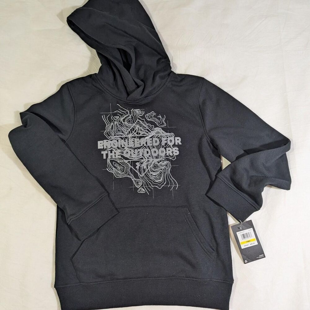 NWT Under Armour boy's Youth Medium size 10/12 Black Hoodie Engineered outdoors